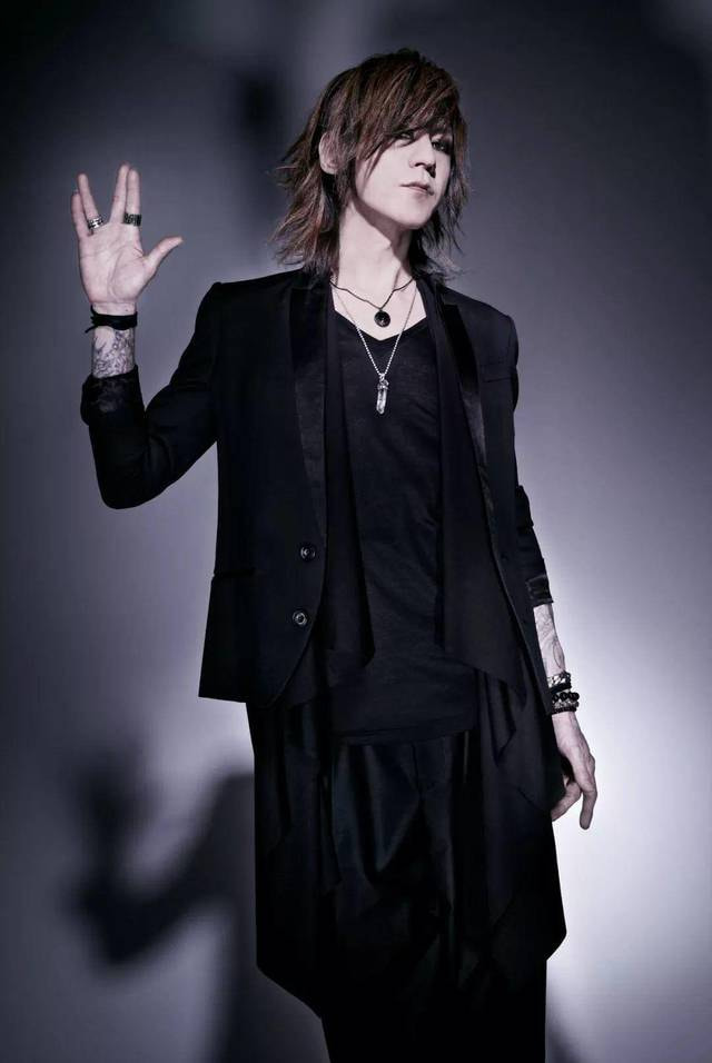 专访日本著名吉他手SUGIZO：Luna Sea就像是我的家